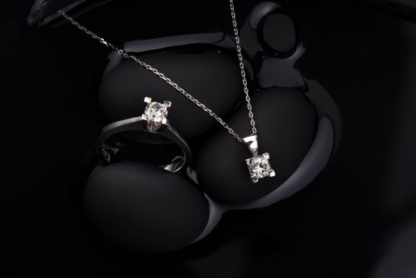 Bijoux : découvrez la promotion de 20% sur les diamants !
